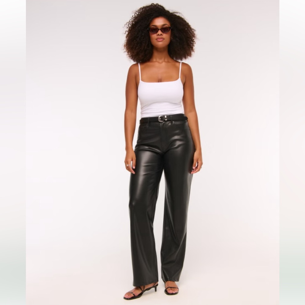 TALL NWT Curve Love High Rise 90s Relaxed Vegan Leather Pant - Picture 2 of 7